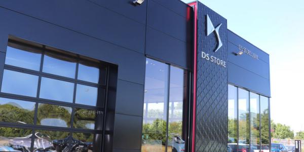 DS Store Laval
